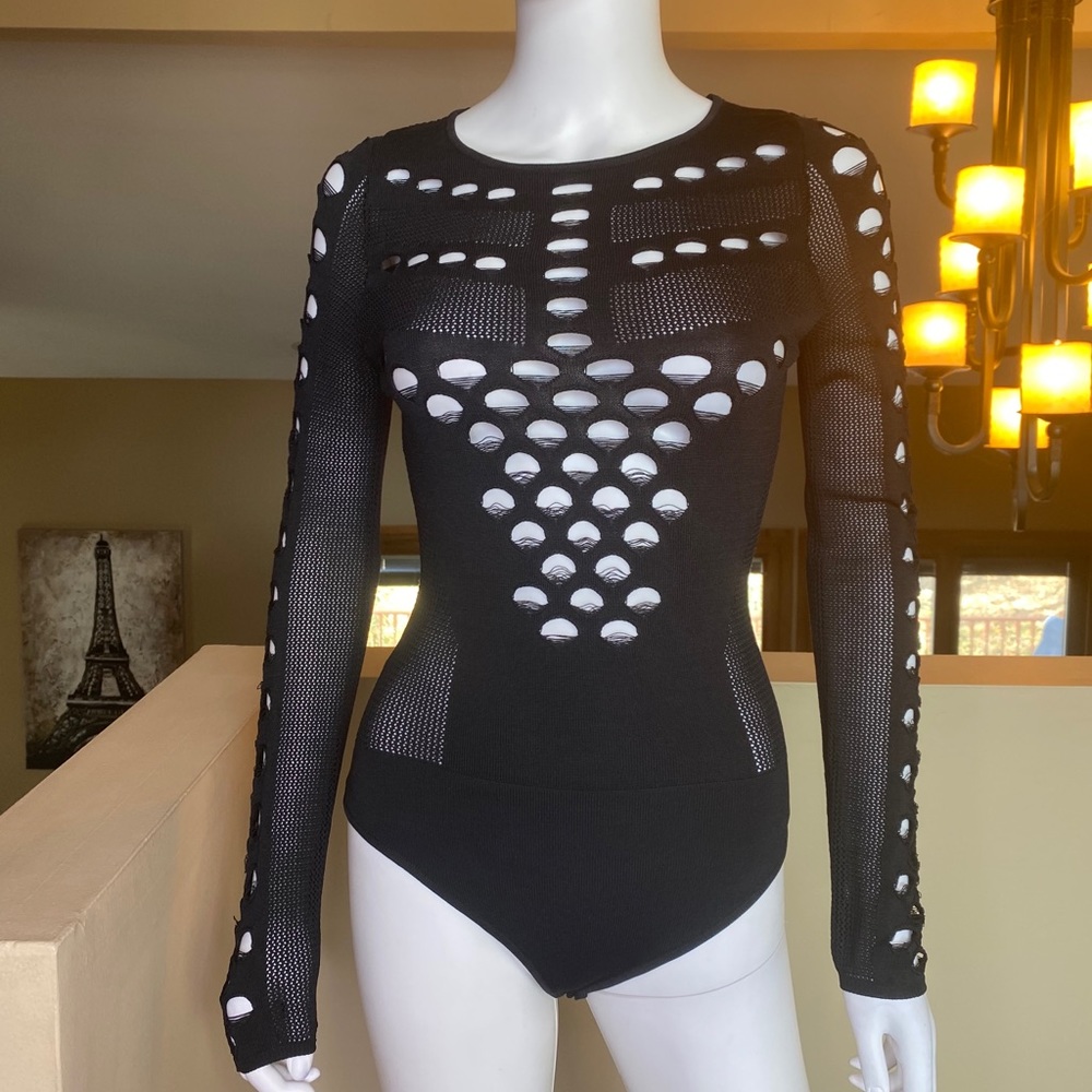 HERA COLLECTION BLACK CUTOUT BODYSUIT - Picture 2 of 11